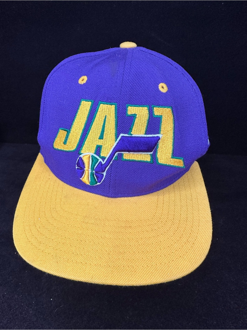 Utah Jazz Mitchell & Ness Hardwood Classics snapback hat